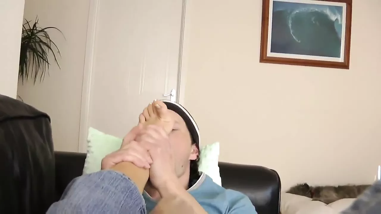 Vintage Nylon Footjob Porn Videos | xHamster
