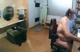 Papi montre sur webcam snapshot 19