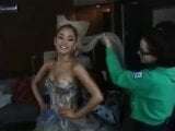 Ariana Grande panas menyembunyikan tetek kecilnya snapshot 9