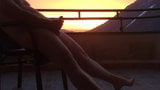 Wank på en bergshotell balkong snapshot 9