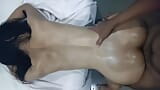 Хардкорный трах маслянистой девушки в форме сердца и задницы раком snapshot 4
