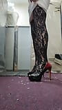 Pequeño corto en sexy tacones negros y mi sexy vestido xx snapshot 2