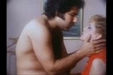 प्रूनेला की कहानी (1982) snapshot 9