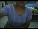 iNDIAN GIRL PLAYS ON CAM snapshot 3