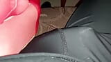 Footjob spandeks hitam snapshot 12