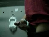 Bigcockflasher在公共厕所里手淫 snapshot 14