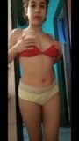 Chica caliente quiere mostrarte su culo y sus tetas snapshot 4