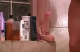 Masturbation sous la douche snapshot 1