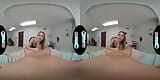 Wetvr sexy Blondine schleicht sich in Raum für Creampie-Klinik in VR-Porno snapshot 13