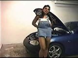 Angela Devi sexy sur la voiture fm14 snapshot 3