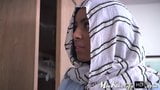 Arab babe Mia Khalifa gives horny cock sucking lessons snapshot 1