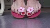 Toeloop softcore 1.5 sandales roses aux ongles rouges. snapshot 10