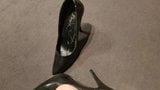 Cum into well used black stilettos snapshot 9