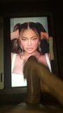 Kylie Jenner pancut penghormatan snapshot 3