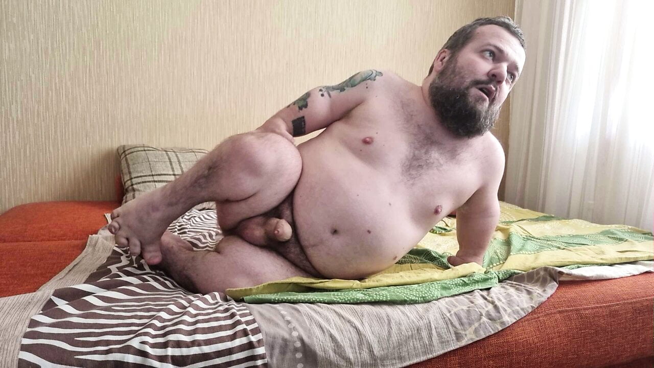 Midget jerks off on bed and then cums! 