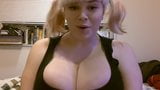 Penny underbust fanservice friday: con grandes tetas snapshot 2