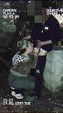 HOTWIFE suger min kuk på gatan och polisen fångar oss. snapshot 4