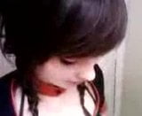 Emo-Mädchen Nursie-Chan lutscht und macht Tittenfick mit Banane auf Youtube snapshot 2