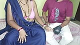 Sautele bete Ne sautele Maa ki chut ko sunghne ke liye uski panty Chura Li snapshot 4