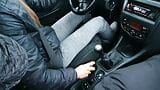 Handjob beim Autofahren!!! Heißer Sex im Freien in den Bergen snapshot 4