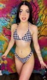Baisons le corps du bikini d'Indigo Kristine avec notre sperme snapshot 14