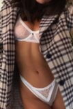 Alyssa Lynch en ropa interior transparente snapshot 5
