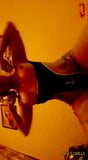Mary Chilli se masturbando na webcam enquanto corno dorme snapshot 12