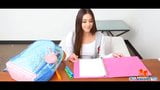 Ariana Grande, Schulmädchen, fickt Promi-Sex-Tape snapshot 3
