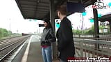 Une salope allemande mince se fait draguer à la gare et baiser snapshot 2