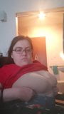 Jouer avec mes seins snapshot 2