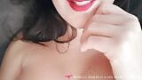 Vends-ta-culotte-hermosa mujer amateur masturbándose en primer plano snapshot 4