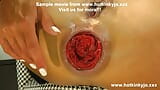 Hotkinkyjo en vestido sexy negro y rojo folla su culo con un consolador enorme de mrhankey & anal prolapse snapshot 10