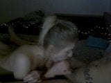 Een jonge teef vriendin neuken op webcam snapshot 1