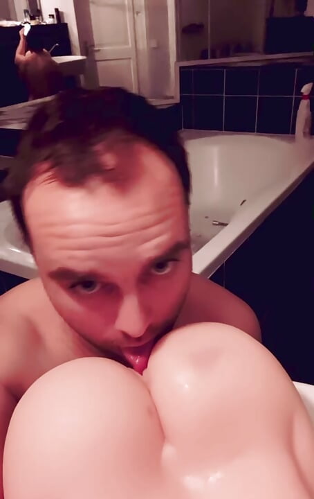 Small tight pussy eating