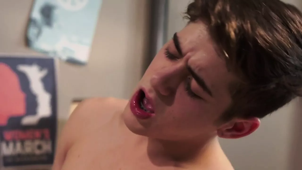 Gay Porn ( New Venyveras 5 ) | xHamster