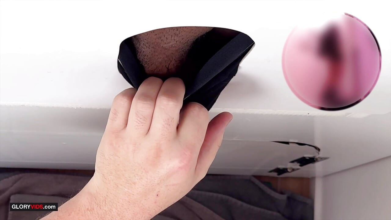 Young straight boy lets himself go at the gloryhole