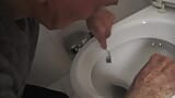 Mistress' toilet attendant! snapshot 5