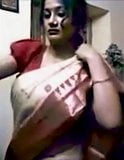 indian aunty changing clothes (old but gold) snapshot 3