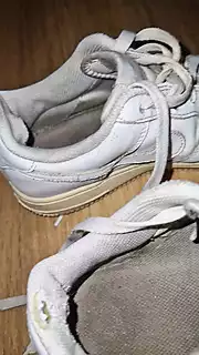 Nike Air Force One - stinkende und abgenutzte Turnschuhe meiner ...