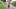 Joven twink desnudo en público entrenamiento su garganta mariquita mariquita