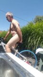 Passeio de vibrador na bicicleta do treinador snapshot 8