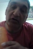 Prático chupando pau de bico com vibrador snapshot 1