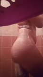 Sous la douche sexy snapshot 1