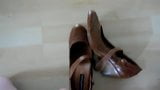 Mein Erstes! Auf die Schuhe meiner Frau (GF Heels) snapshot 1