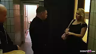 Порно видео: Туалете дискотека Порно видео: Туалете дискотека