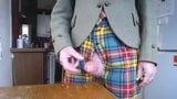 Wenn der Tartan von Stiefvater Kilt mit Sperma schmutzig macht. snapshot 1