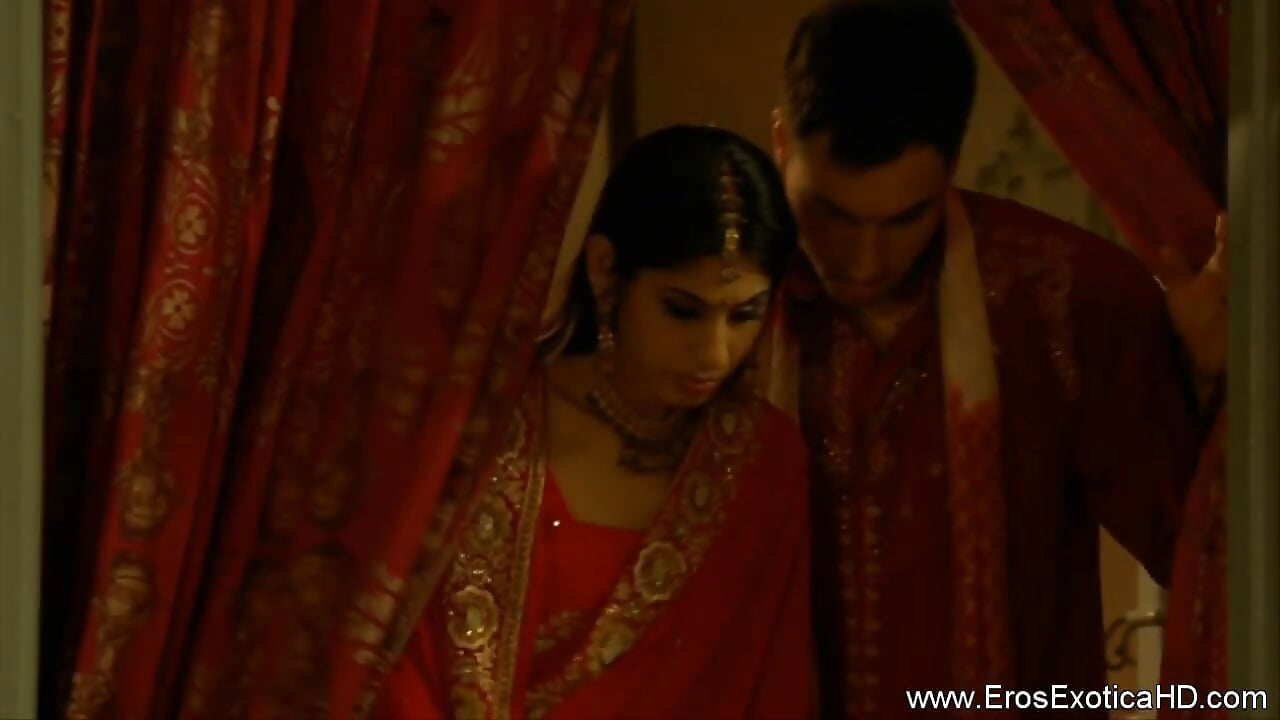 Love In The Erotic Indian Sauna