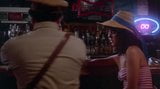 Comer en el zorro azul (1983) snapshot 6