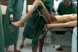 Médicos fodem gangbang com paciente na sala de operação snapshot 20