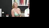 Блондинка з великими цицьками Райан Кілі отримує хардкорний трах раком snapshot 1